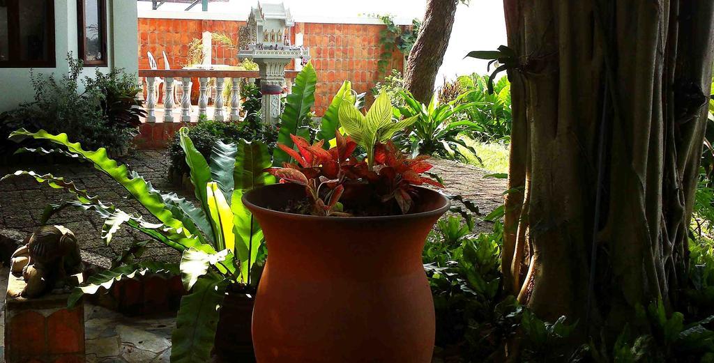 Mut Mee Garden